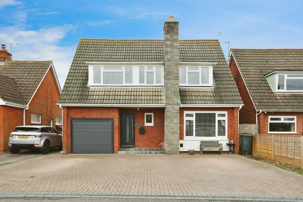 Property photo 1 of 15 External