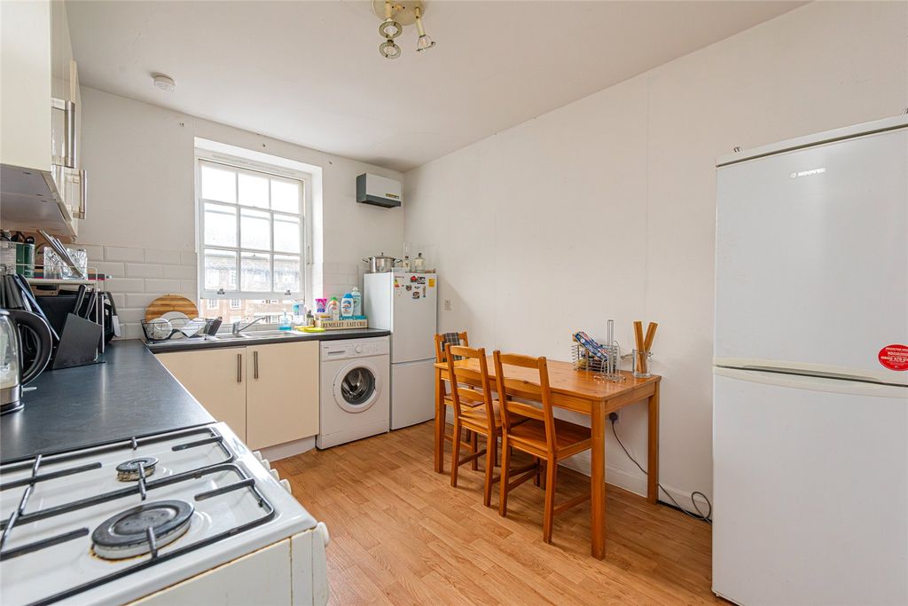 Property photo 2 of 10 Picture No. 01