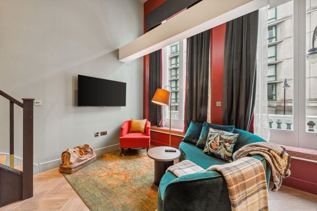 Property photo 2 of 14 Image