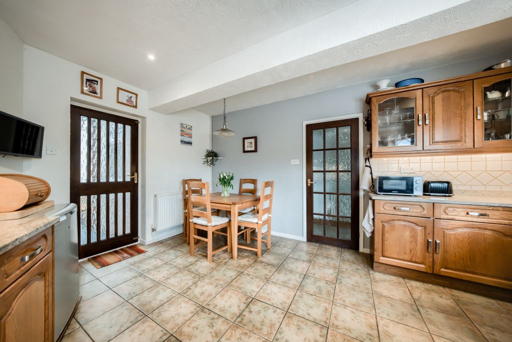 Property photo 2 of 16 Xt5A0665-Hdr(3)