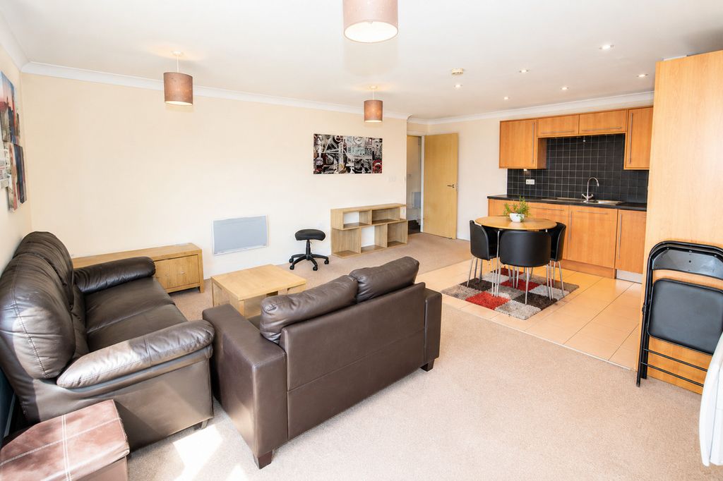 Property photo 3 of 11