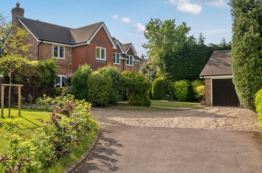 Additional image 27 of 5 bed detached house for saleHoggarth Close, Petersfield GU31