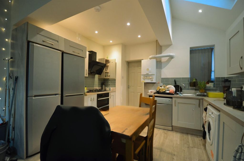 Property photo 1 of 10 46F30A36-Dea7-4Bce-87ce-Bdb3E881Dd4d.Jpg