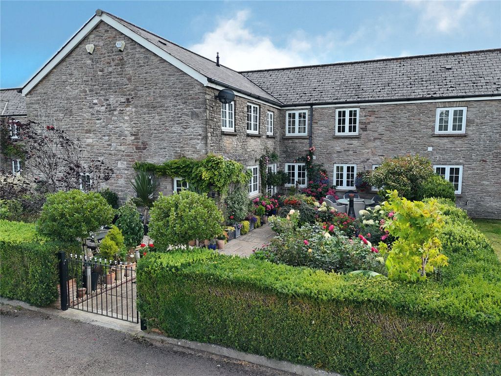 Property photo 1 of 28 Picture No. 03