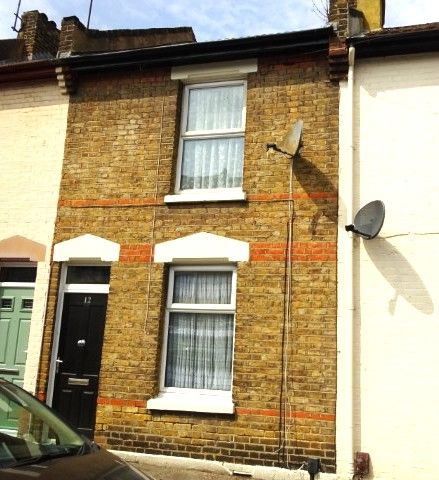 Property photo 1 of 12