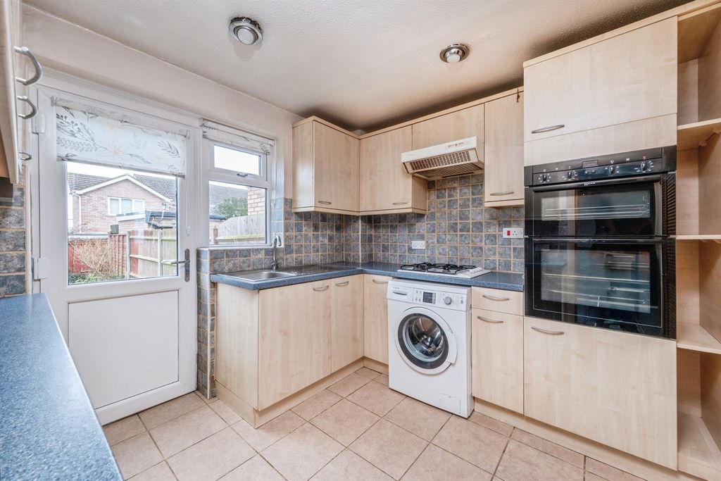 Property photo 3 of 15