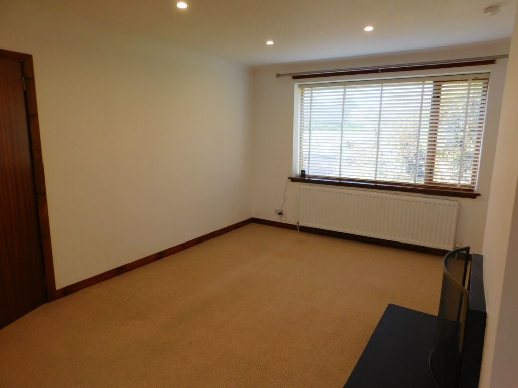 Property photo 3 of 28