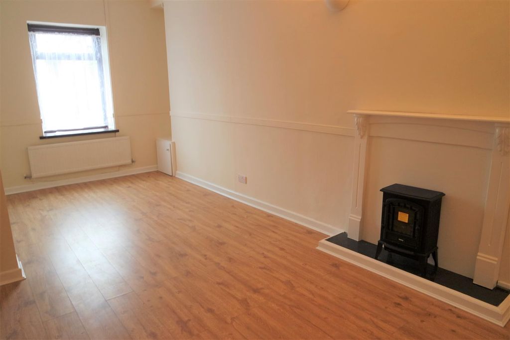 Property photo 2 of 10 Reception Room