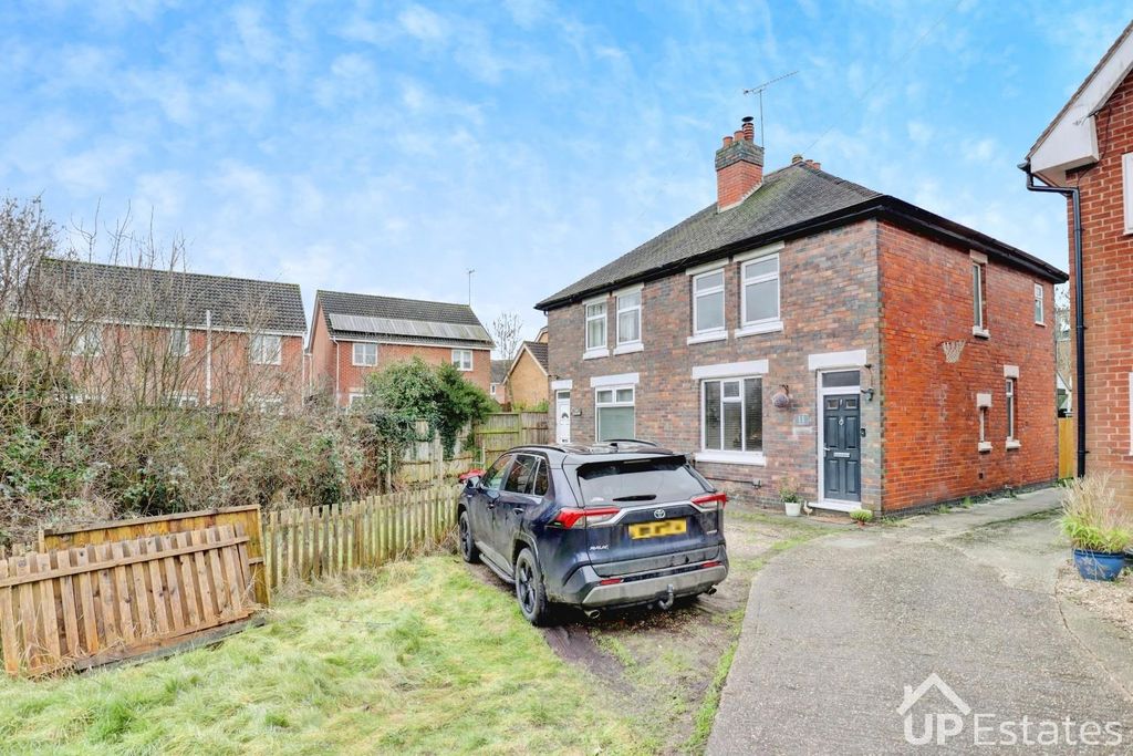 Property photo 2 of 13 Front Aspect