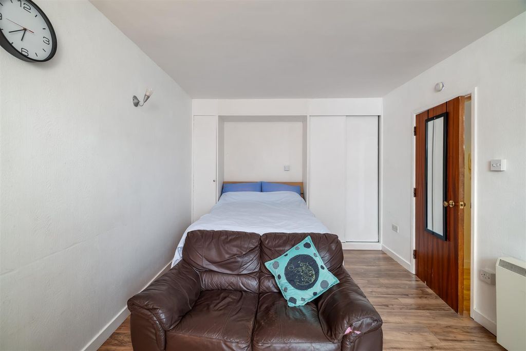 Additional image 5 of 1 bed flat for saleKing Street, Plymouth PL1