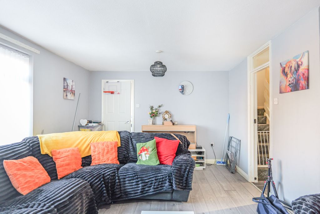 Property photo 3 of 30