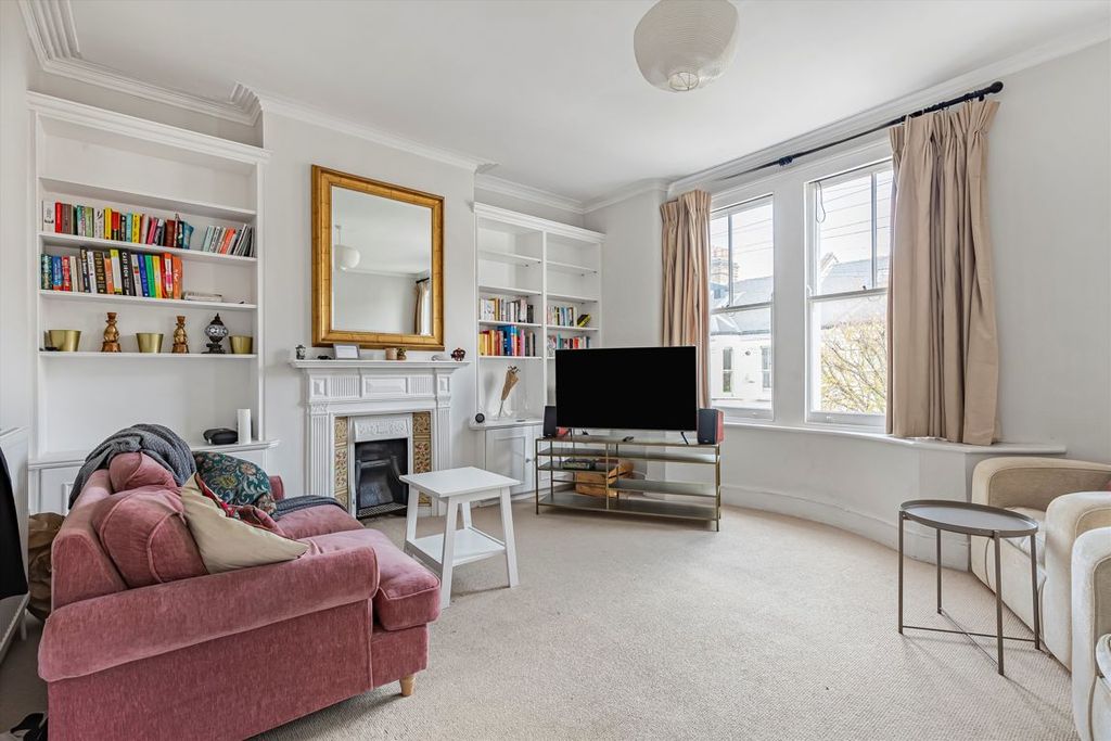 Property photo 3 of 8