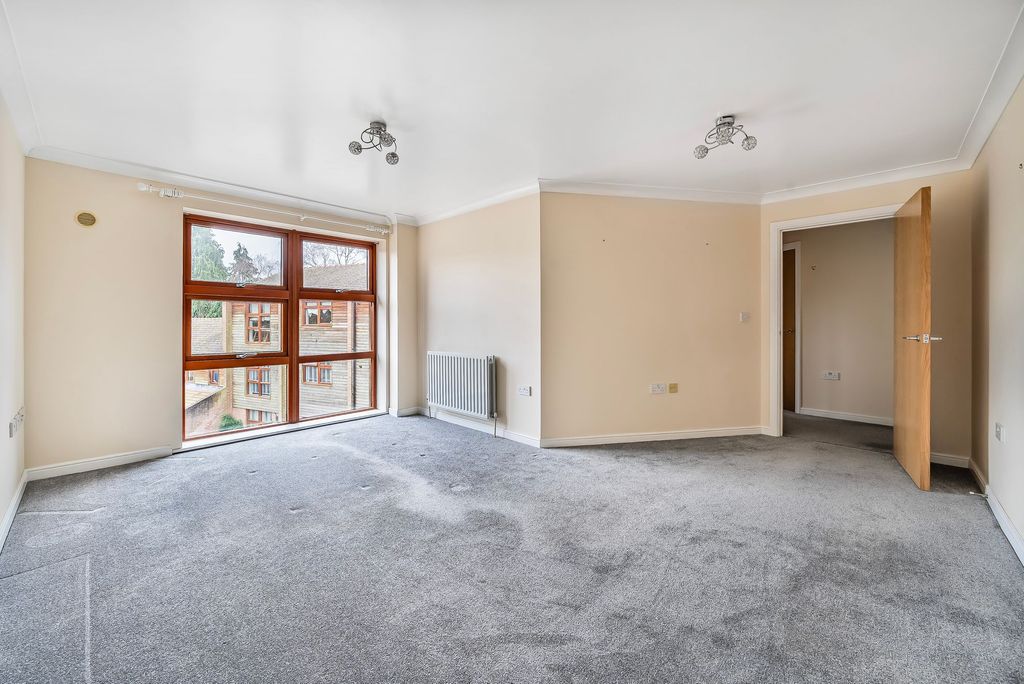 Property photo 3 of 13
