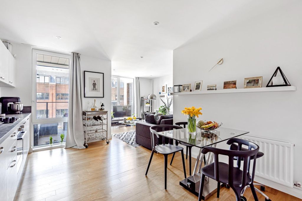 Property photo 2 of 14 Picture 2