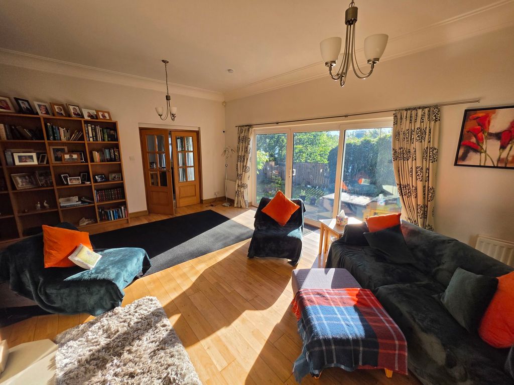 Property photo 2 of 35