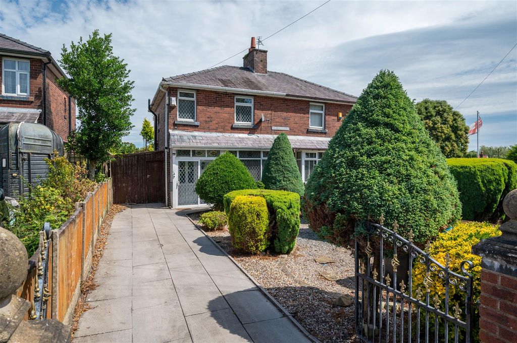 Property photo 1 of 19 Tracks Lane - For Sale