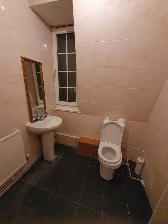 Property photo 3 of 6