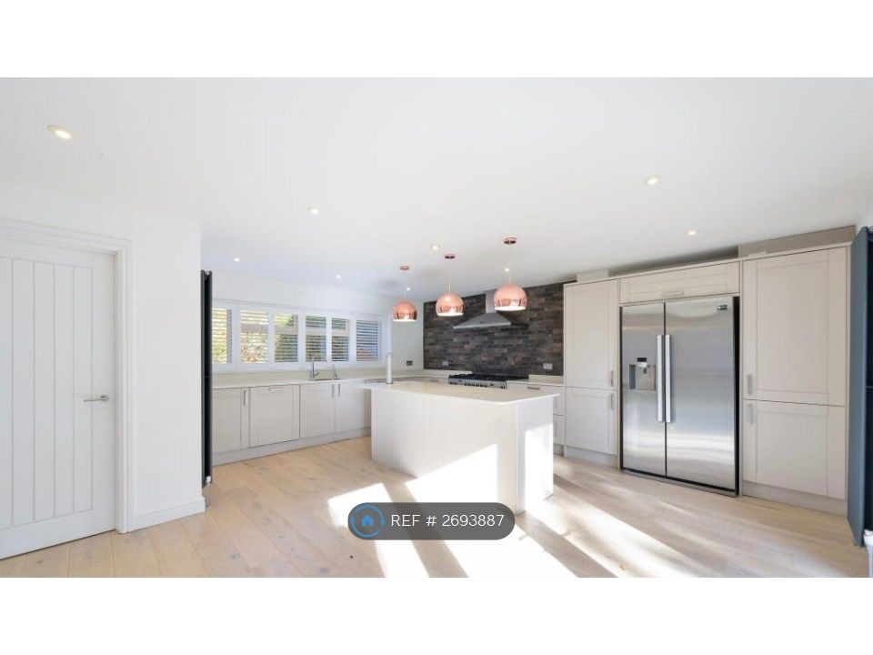 Property photo 2 of 15 Kitchen