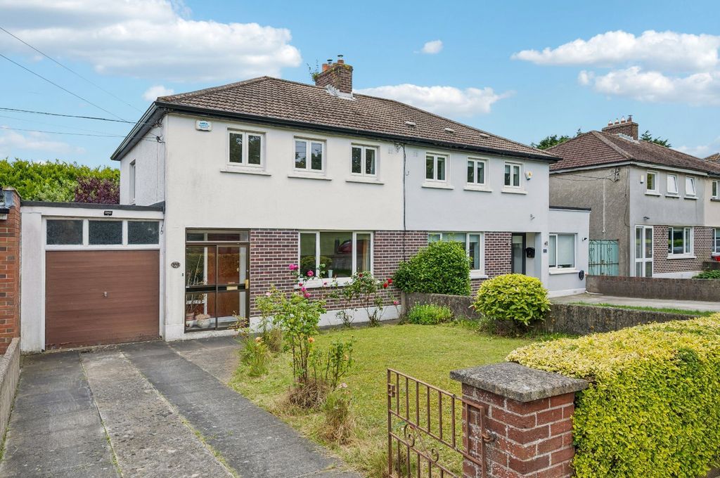 Property photo 2 of 26 Picture No. 04