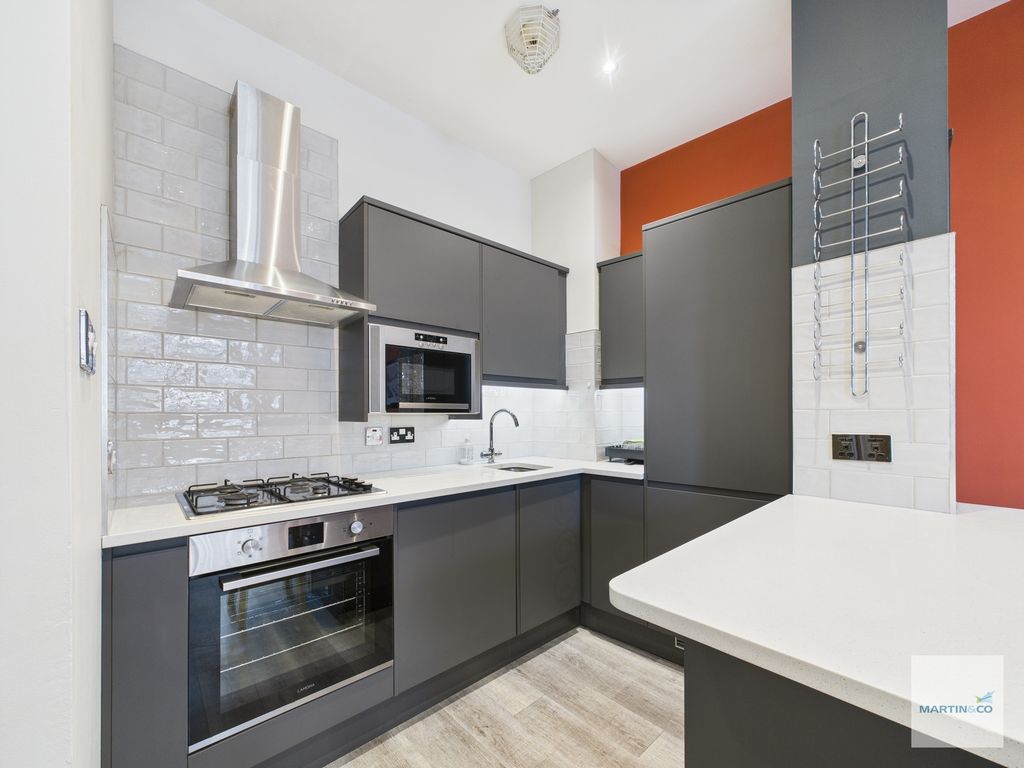 Property photo 2 of 15 Cam03394G0-Pr0253-Still005