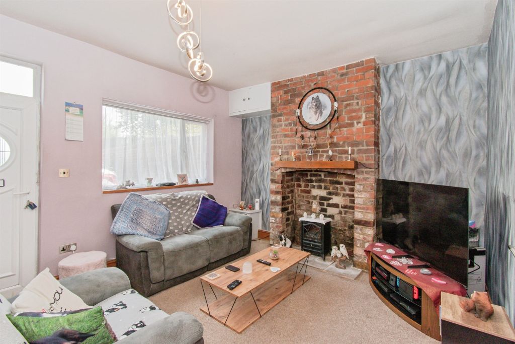 Property photo 2 of 12