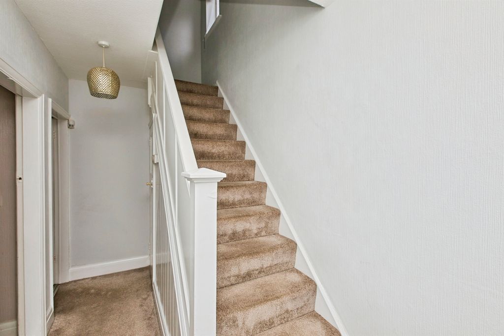 Property photo 3 of 25