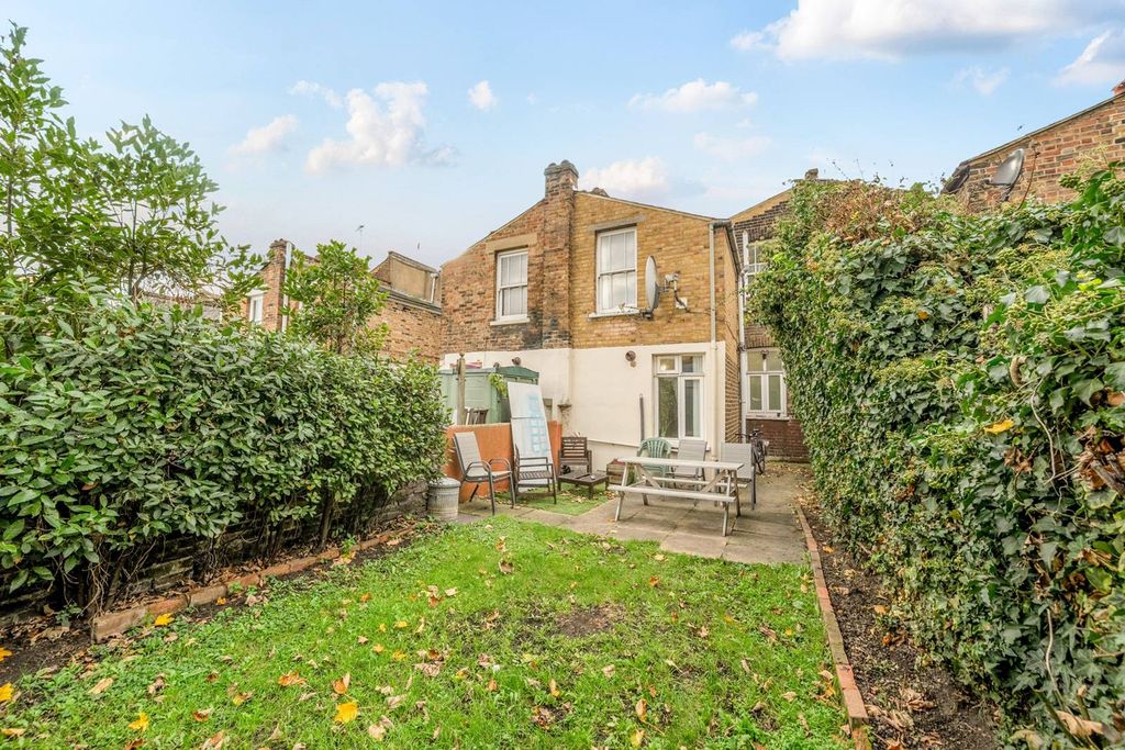 Property photo 1 of 19