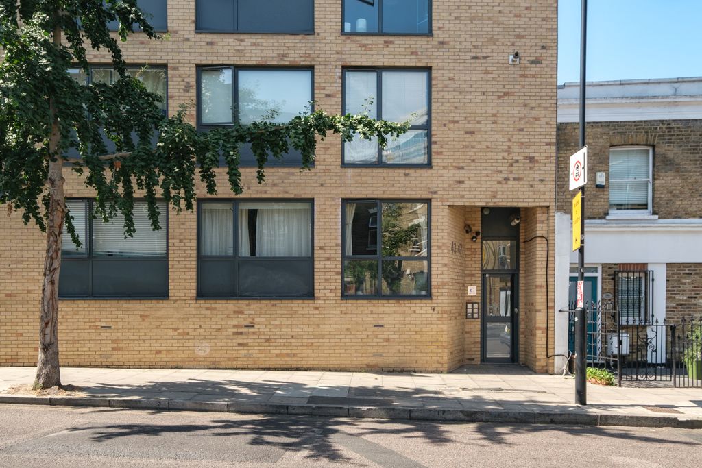 Property photo 2 of 3