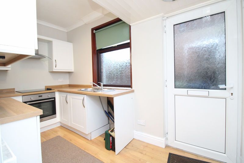 Property photo 3 of 14 Kitchen