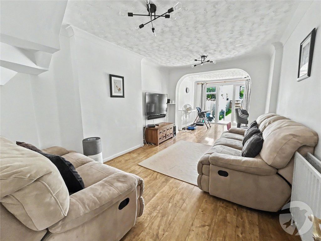 Property photo 2 of 23 Picture No. 22