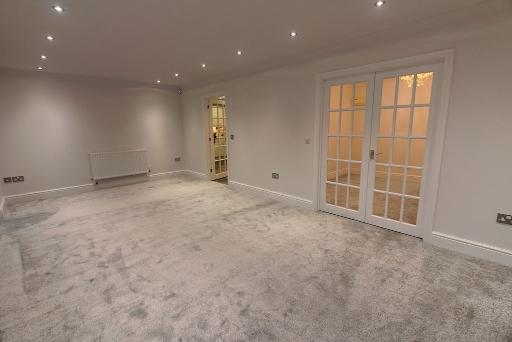 Property photo 3 of 25 Img_5038_Dxo