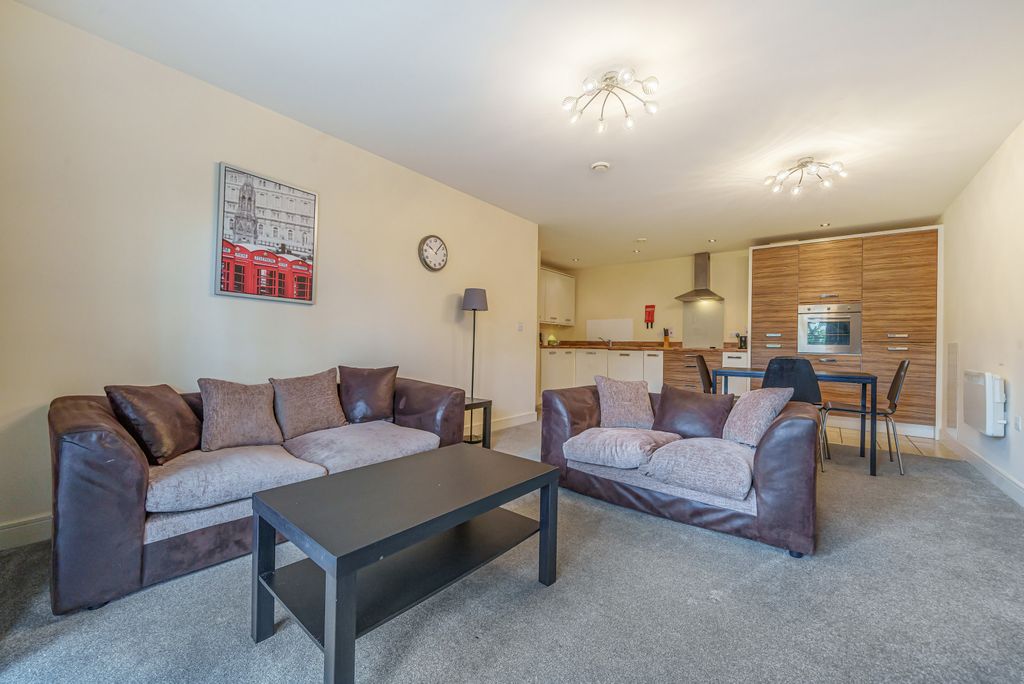 Property photo 3 of 18 Sitting Room