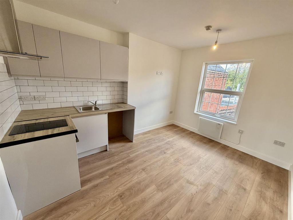 Property photo 2 of 6 Living.Jpeg