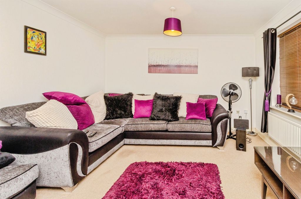 Property photo 3 of 17