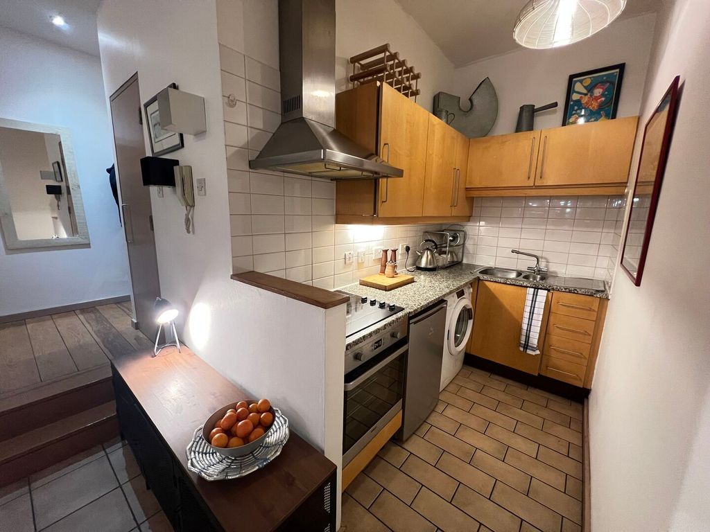 Property photo 2 of 11 Img_34951_3_Original.Jpg