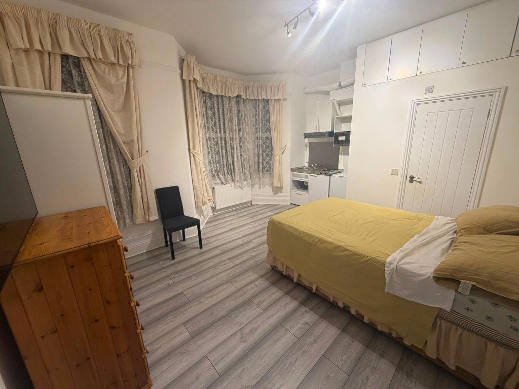 Property photo 2 of 4