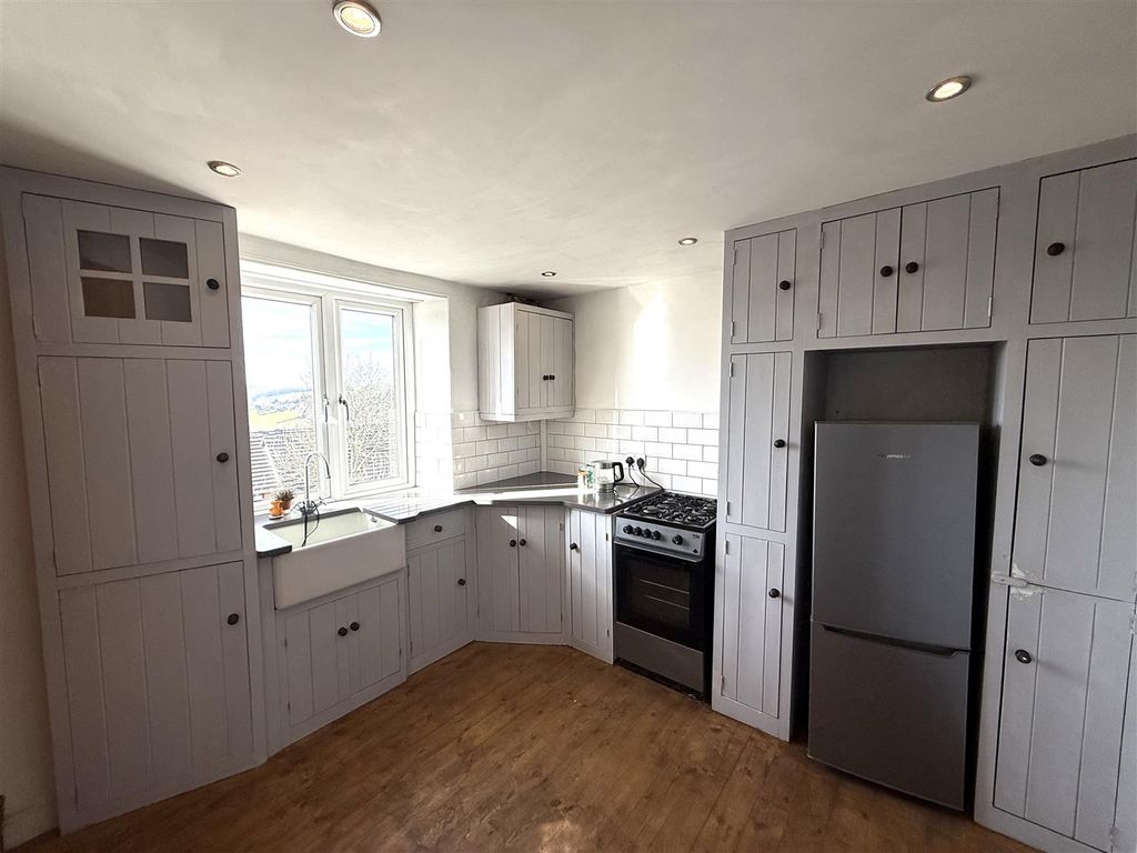 Property photo 2 of 7 Cemetry Kitchen.Jpg