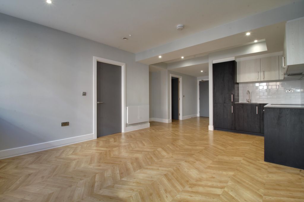 Property photo 2 of 12 Img_3872-Img_3874