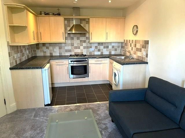 Property photo 2 of 7 Kitchen