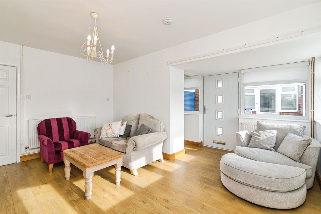 Property photo 2 of 15