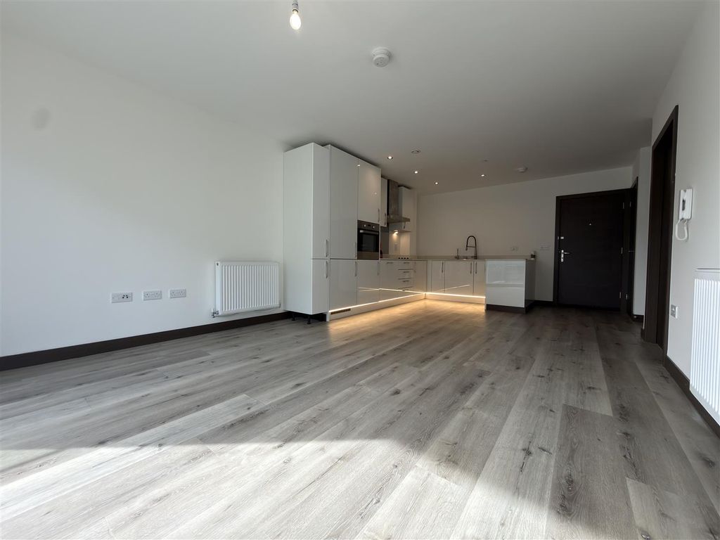 Property photo 3 of 7 Img_2626.Jpeg