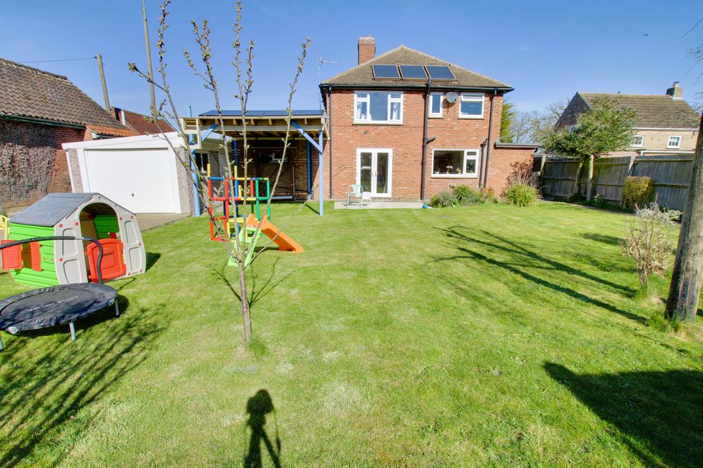 Property photo 1 of 16