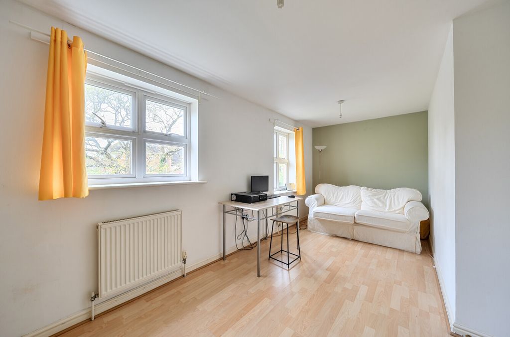 Property photo 3 of 9 1441421-5-69d7Cdd...