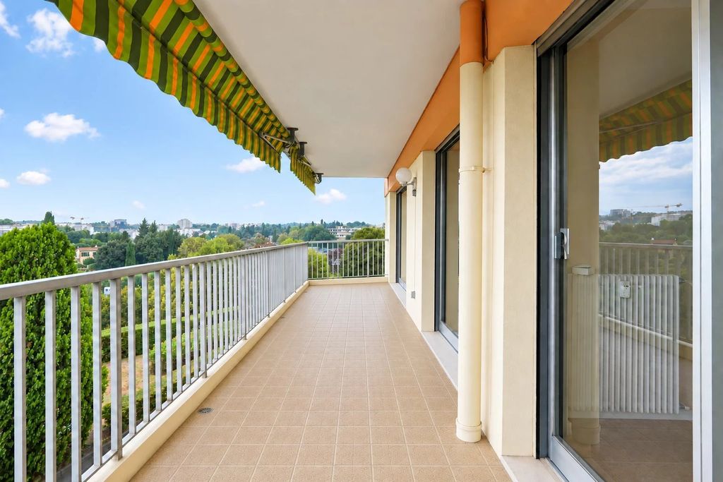 Property photo 1 of 12 Co-Exclusivity - Antibes Laval - Corner Apartment With 3 Rooms. Parking. Cellar. Swimming Pool.
