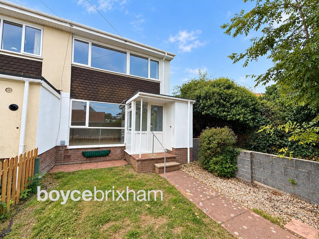 Property photo 1 of 12 Newwatermarkforonlinefront.Png