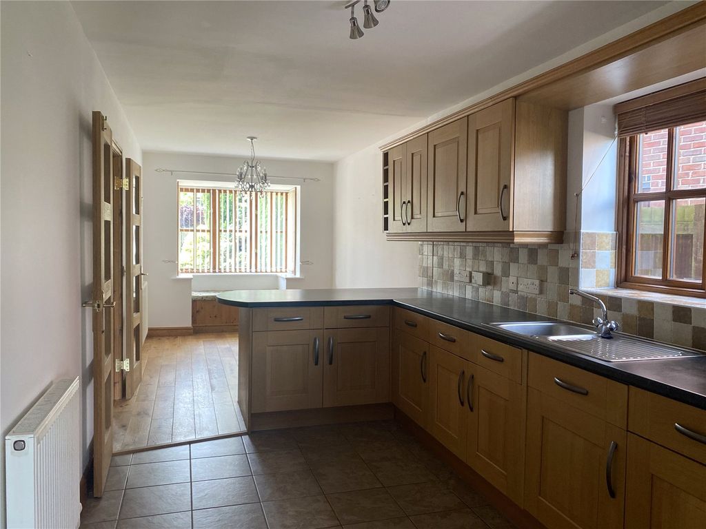 Property photo 2 of 13 Picture No. 02