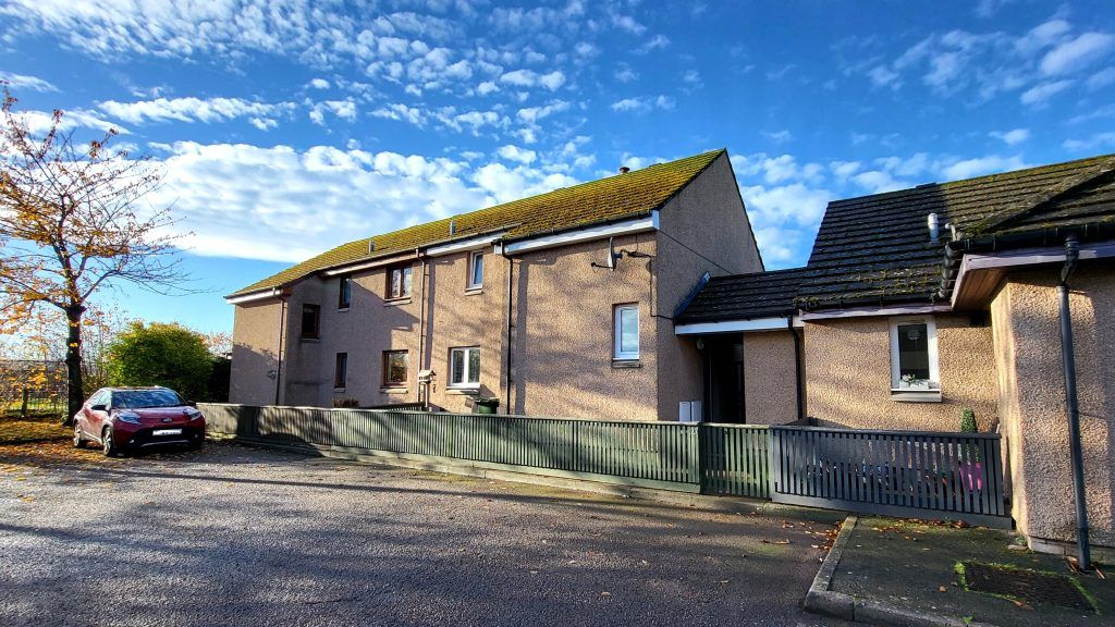 Property photo 1 of 25