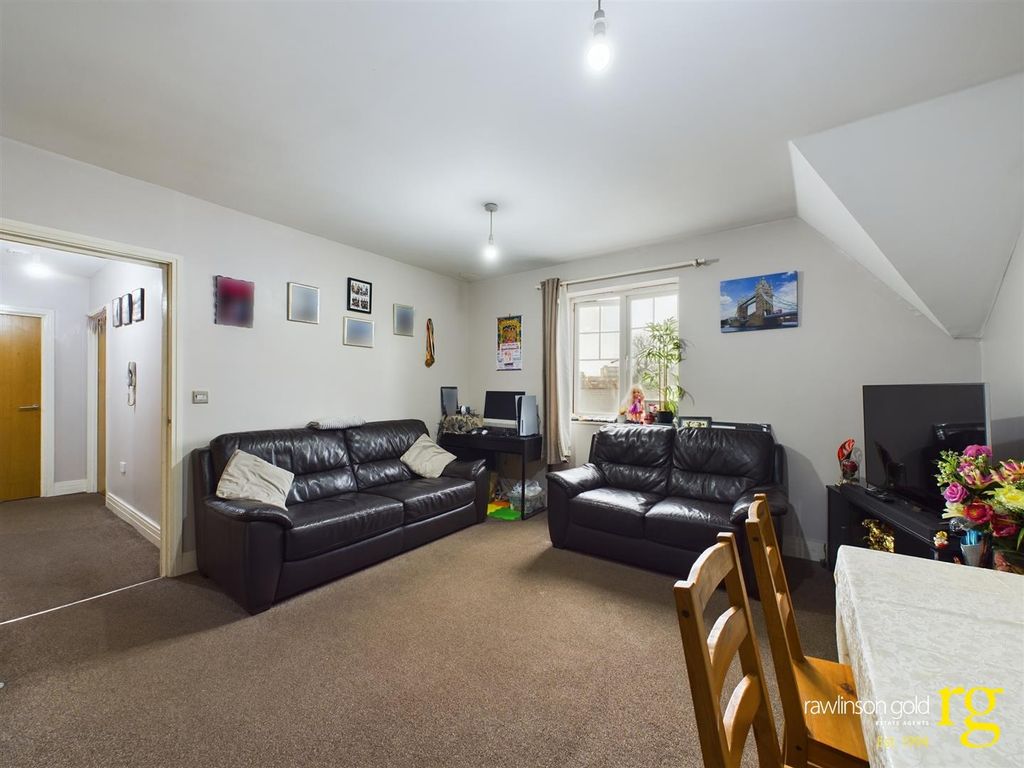 Property photo 2 of 8 Cam02900G0-Pr0050-Still002.Jpg