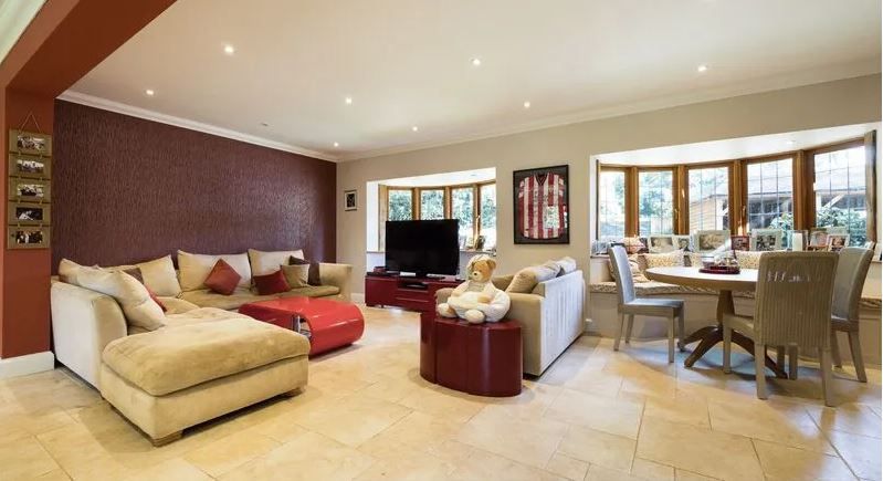 Property photo 3 of 15