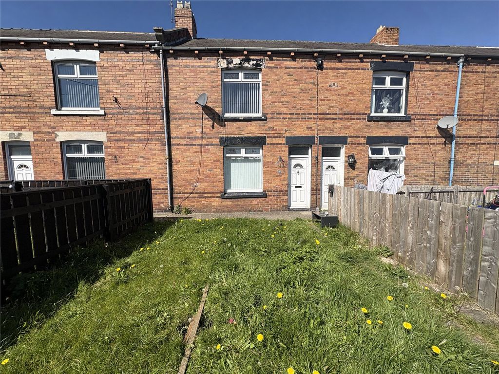 Property photo 1 of 17 Picture No. 23